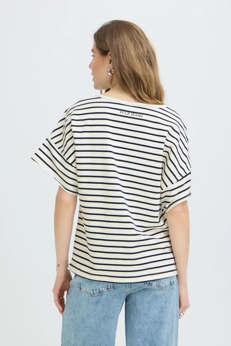 Camilla T-shirt, Black Beauty