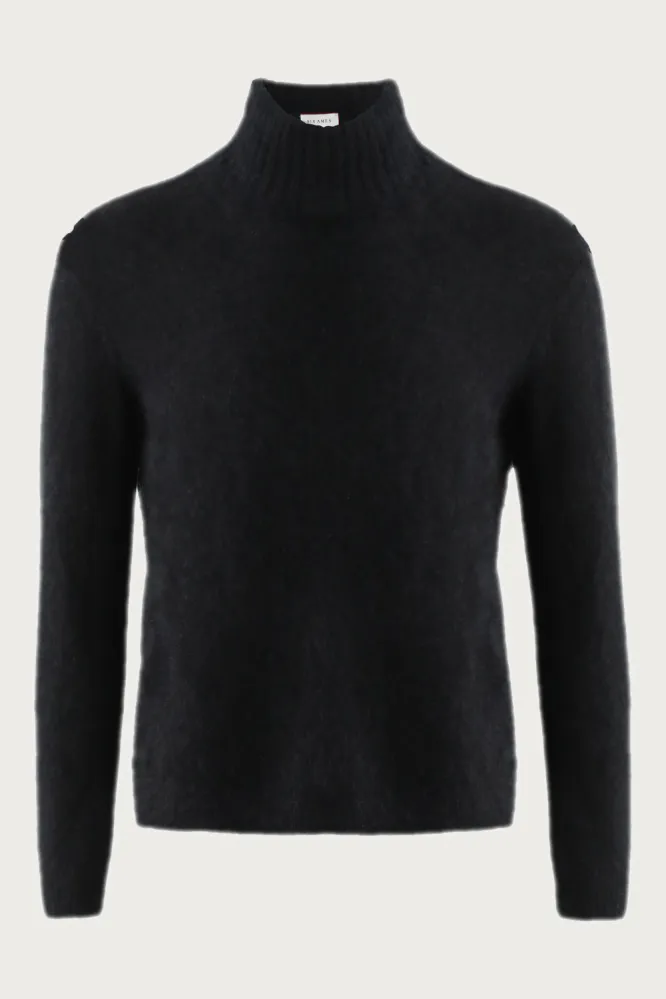 Jade, Black