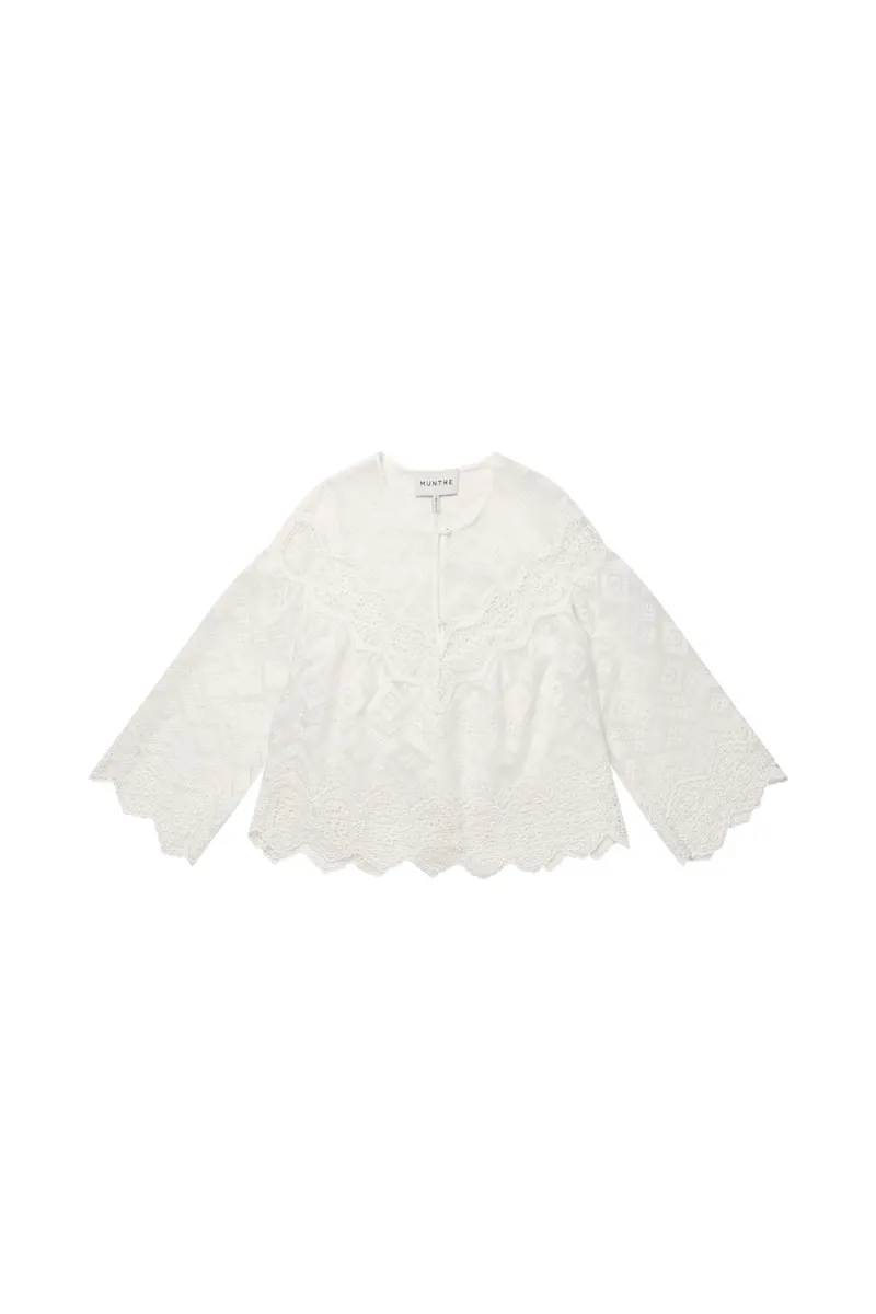 Valiance, White