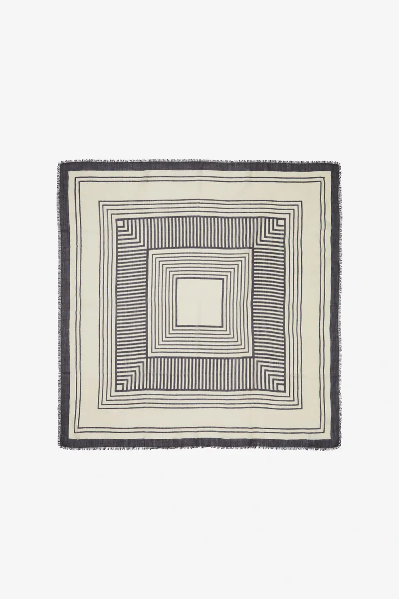Annie Siw Scarf