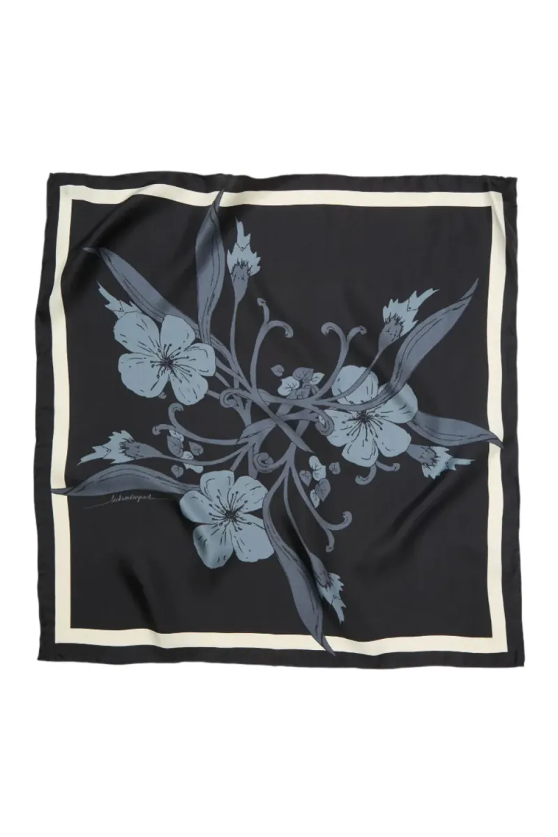 Magna Flower Sia Scarf, Black