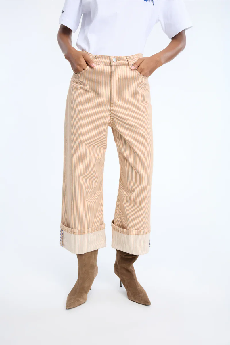 Navona, Stripe Camel