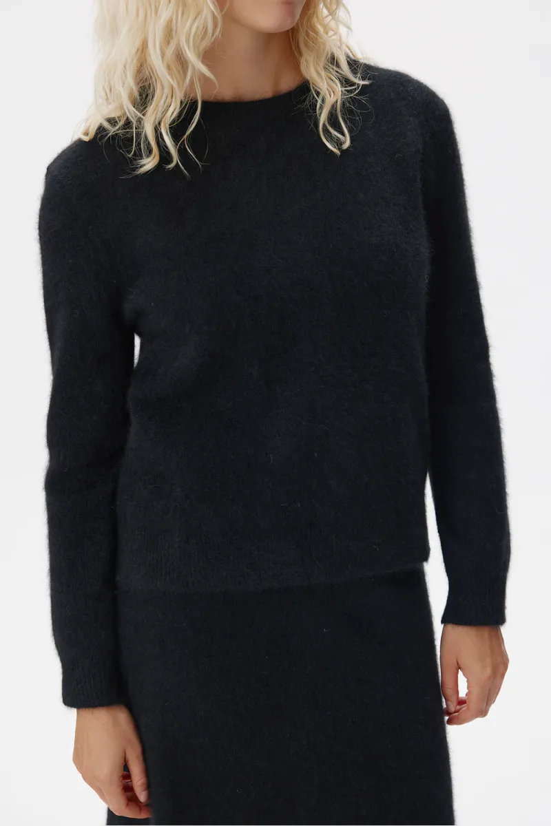 Joie, Black