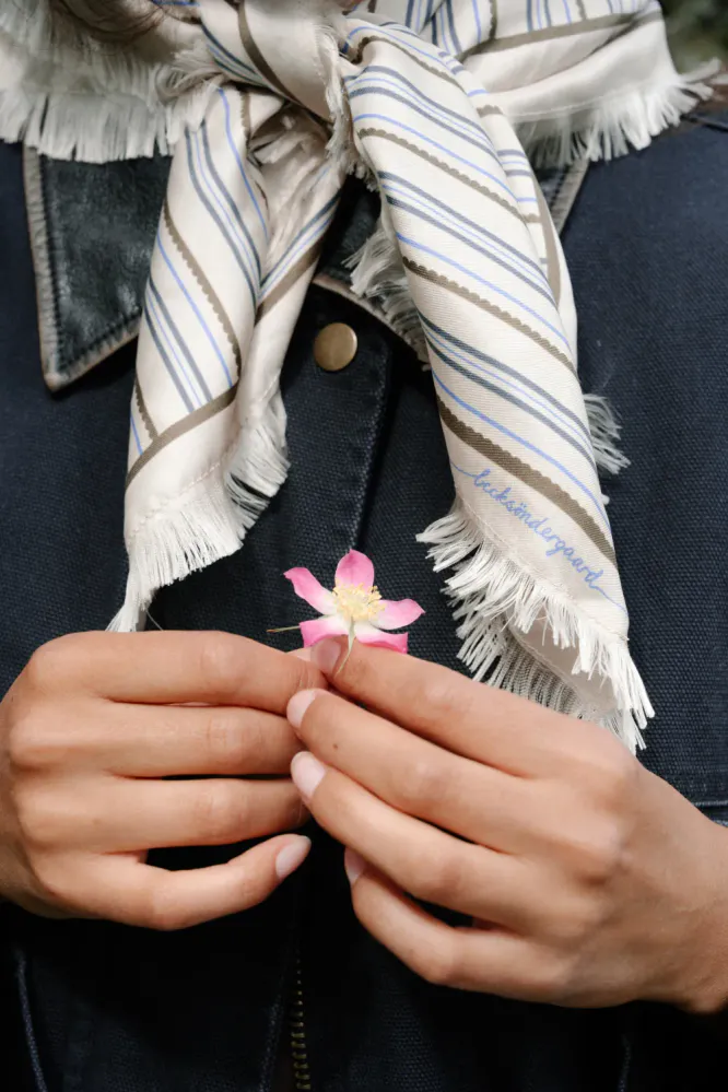 Scallopia Striped Sia Scarf, Birch White