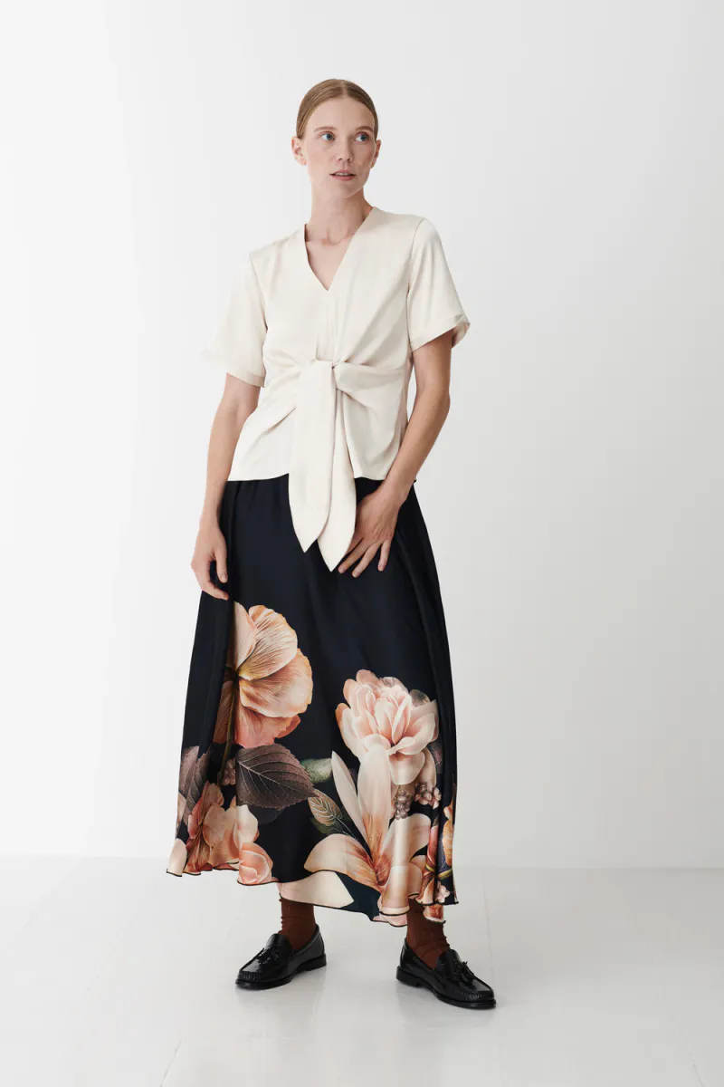 Blair Blouse (short) - Semi Rich Porcelain