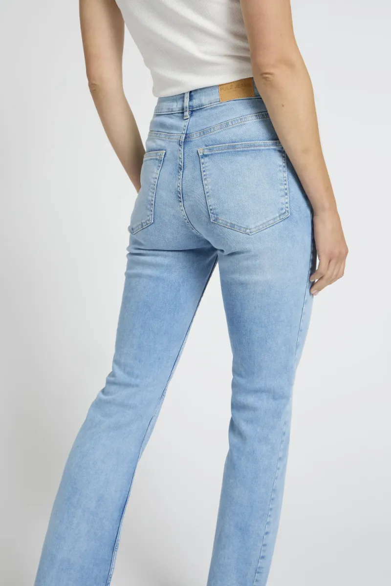 Becca UHW Bootcut Leg, Light Blue Denim